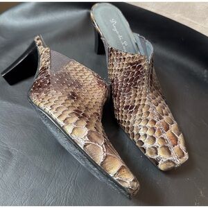 Diego di Lucca Snake Mukes